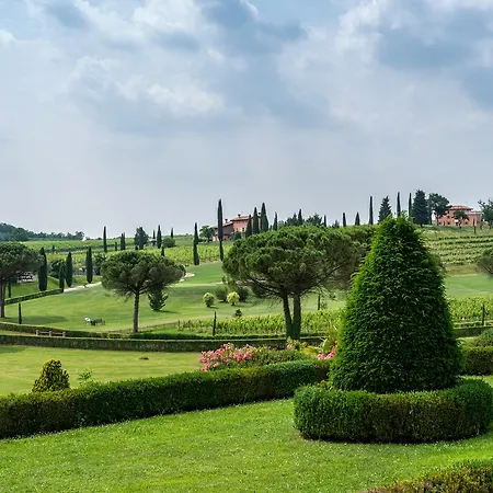 Casale In Collina
